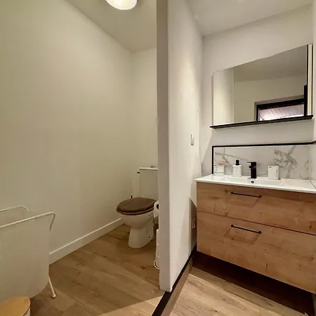 Le Petit Hainaut, Hyper Centre * 瓦朗西纳