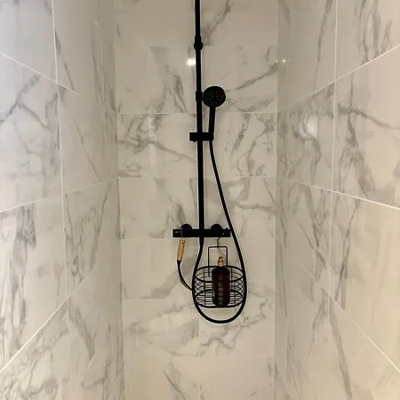 Le Petit Hainaut, Hyper Centre 公寓 *